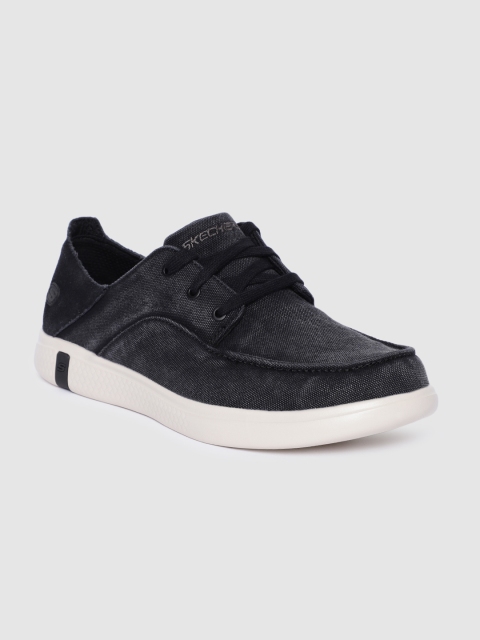 

Skechers Men Black GLIDE ULTRA - OMANO Sneakers