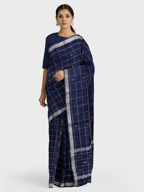 

APCO Navy Blue & Silver-Coloured Pure Cotton Checked Venkatgiri Handloom Saree
