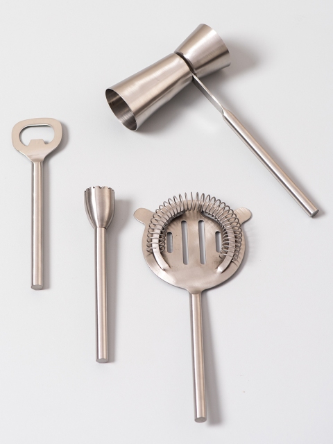

nestroots Set Of 4 Silver-Toned Bar Accessories