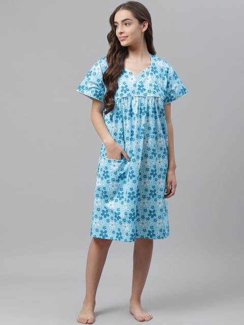 

Vemante Blue & White Floral Printed Pure Cotton Nightdress