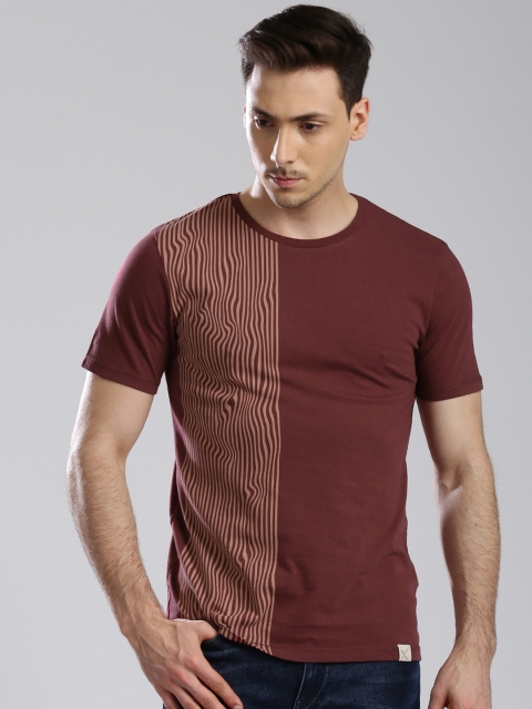 

HRX by Hrithik Roshan Men Burgundy Printed Round Neck T-shirt