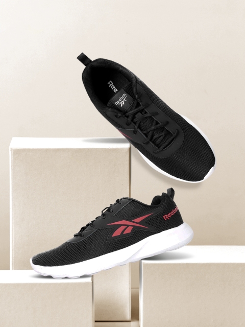 

Reebok Men Black & Red Woven Design Ultralite Technology Revolution Training Shoes