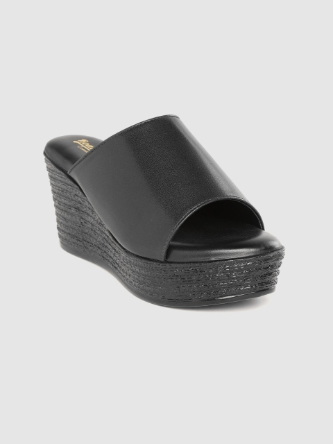 

Roadster Black Solid Wedge Mules