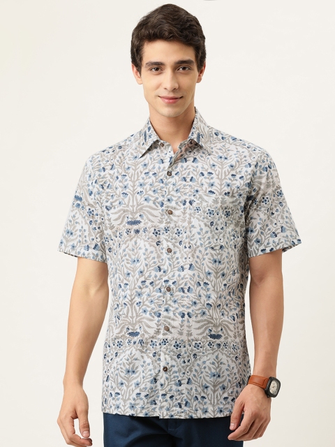 

Burnt Umber Men White & Blue Regular Fit Floral Printed Casual Shirt