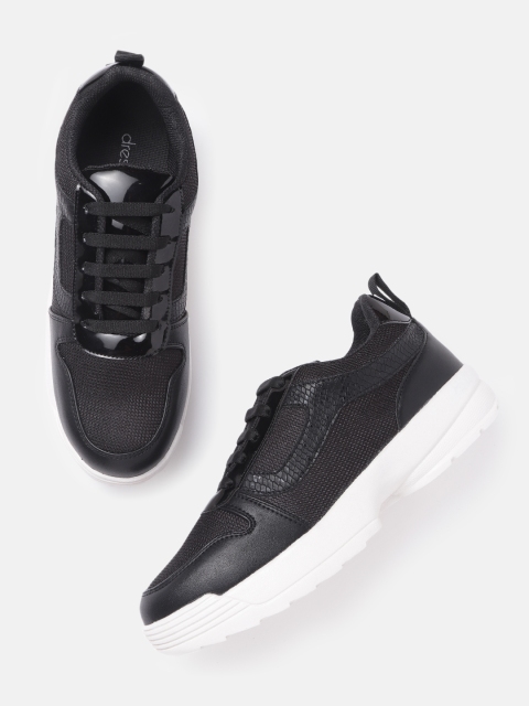 

DressBerry Women Black Woven Design Sneakers