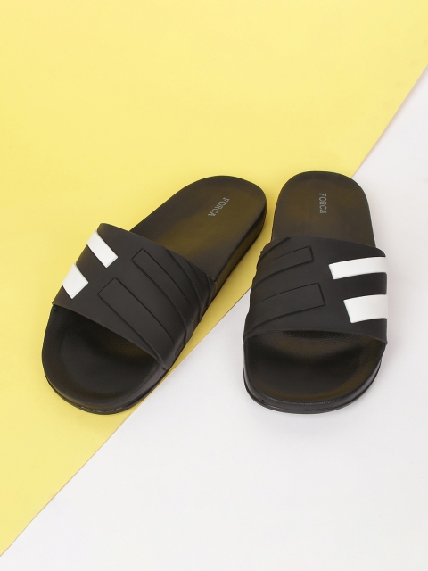 

Forca by Lifestyle Men Black & White Printed Sliders