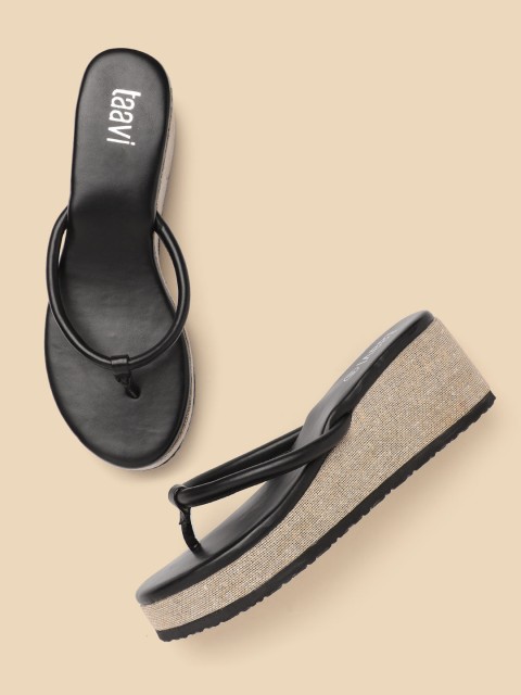 

Taavi Black Handcrafted Wedges