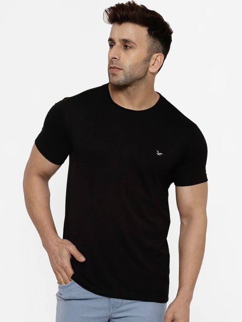 

cape canary Men Black Solid Round Neck T-shirt