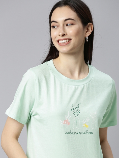 

HERENOW Women Green White Typography Printed Pure Cotton T-shirt