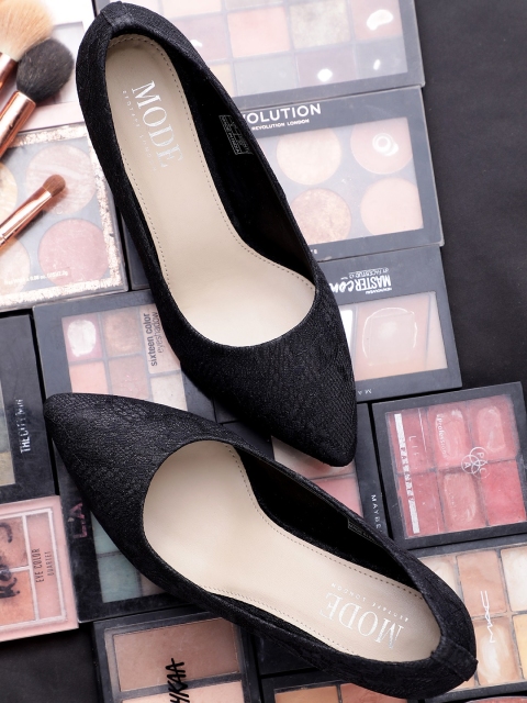 

Mode by Red Tape Women Black Solid Pumps