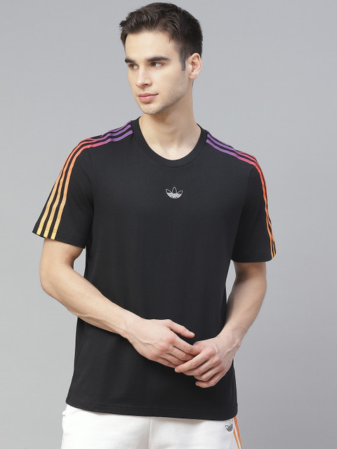 

ADIDAS Originals Men Black SPRT 3-Stripes Solid Round Neck T-shirt