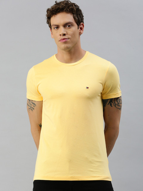 

Tommy Hilfiger Men Yellow Slim Fit Solid Round Neck T-shirt