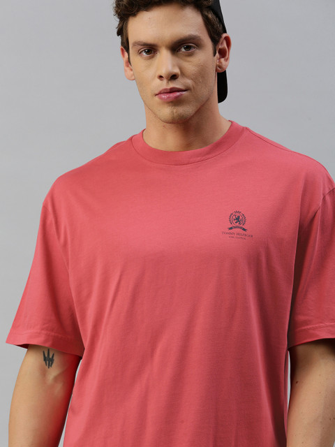 

Tommy Hilfiger Men Pink Solid Round Neck Pure Cotton T-shirt