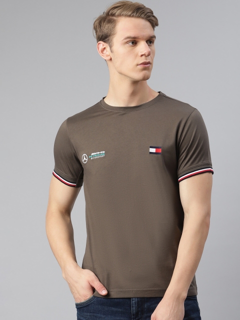 

Tommy Hilfiger Men Brown Solid Slim Fit Round Neck Pure Cotton T-shirt