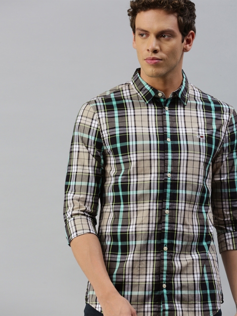 

Tommy Hilfiger Men Multicoloured Slim Fit Checked Casual Shirt, Multi