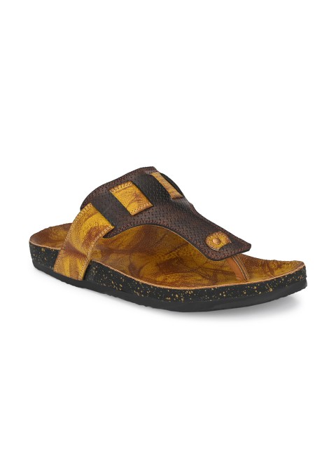 

Big Fox Men Yellow & Black Comfort Sandals