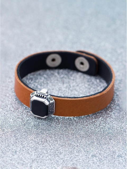 

Dare by Voylla Men Silver-Toned & Brown Leather Silver-Plated Wraparound Bracelet