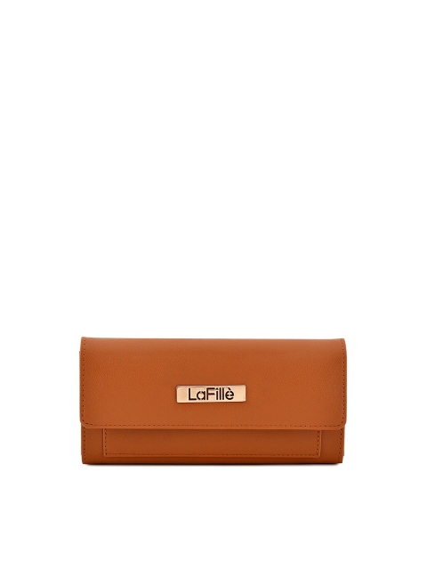 

LaFille Women Tan Textured Envelope