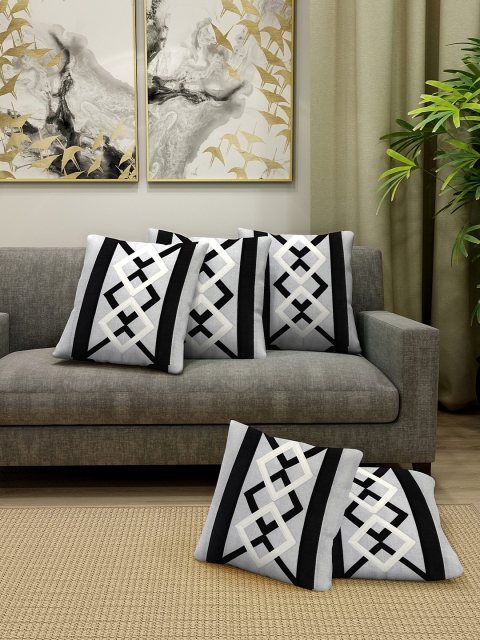 

DREAM WEAVERZ White & Black Set of 5 Geometric Square Cushion Covers