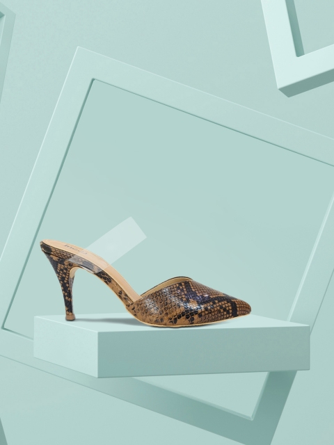 

Inc 5 Women Tan Printed Slim Heels