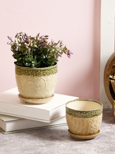 

Aapno Rajasthan Set Of 2 Beige & Green Floral Textured Ceramic Pots
