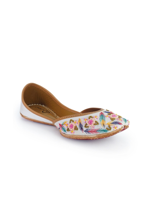 

The Desi Dulhan Women White & Pink Embellished Fabric & Leather Mojaris