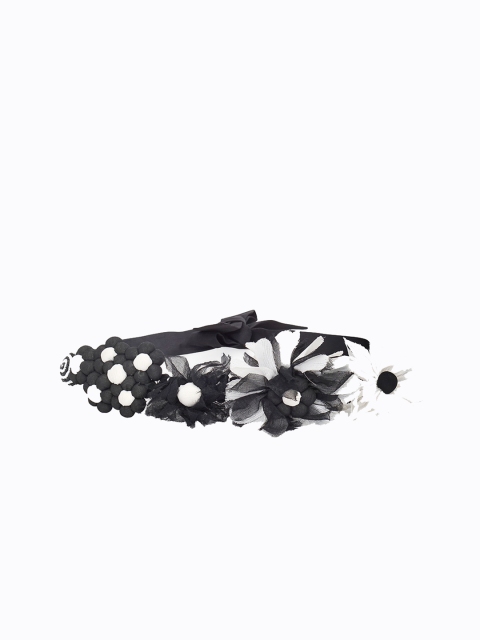 

Diwaah Women Black & White Embellished Belt