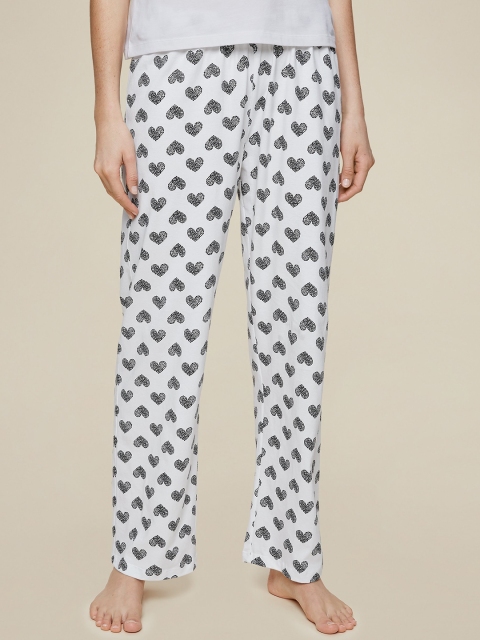 

DOROTHY PERKINS Women White & Black Solid Pure Cotton Night suit