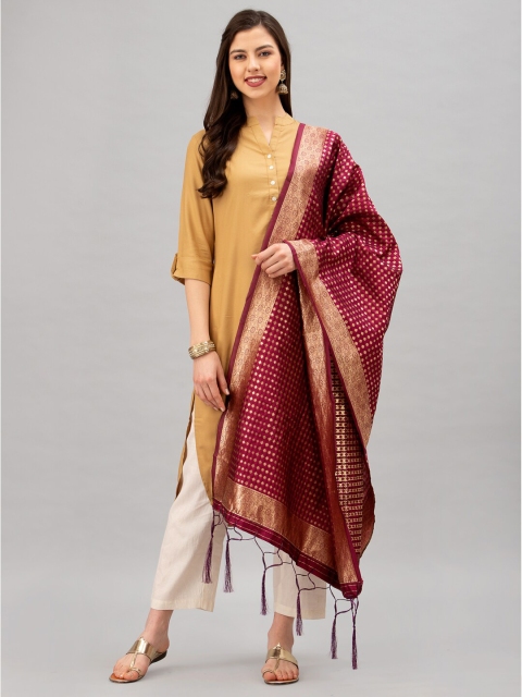 

Satrani Burgundy & Gold-Toned Woven Design Jacquard Banarasi Dupatta