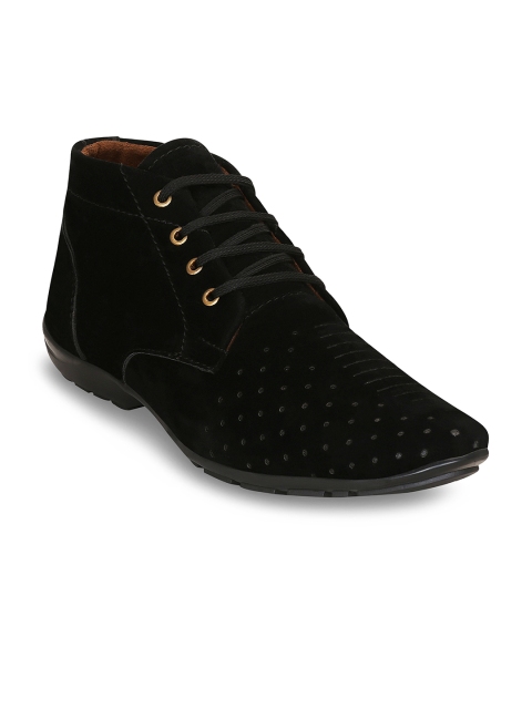 

Get Glamr Men Black Perforations Flat Boots