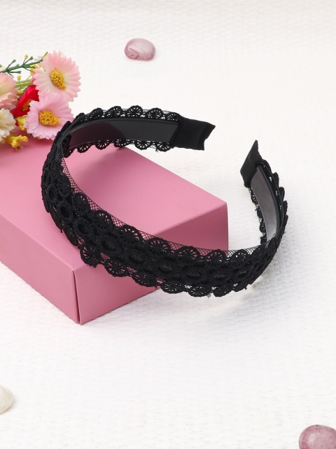 

The Magic Wand Black Lace Hairband