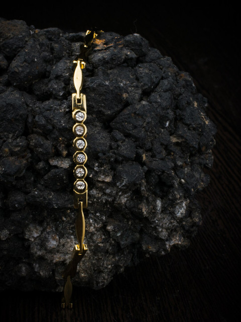 

Alankruthi Gold-Toned Handcrafted Link Bracelet