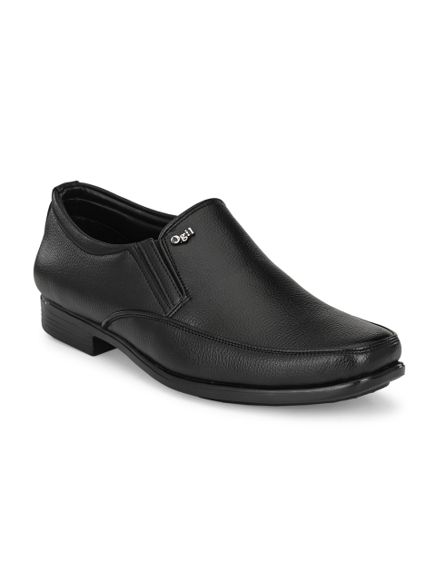 

Kenneth Cole Men Black Solid Leather Formal Derbys