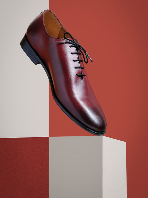 

Saint G Men Burgundy-Coloured Solid Leather Formal Oxfords