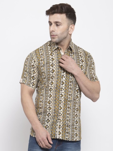 

Wintage Men Beige & Black Regular Fit Printed Cotton Casual Shirt