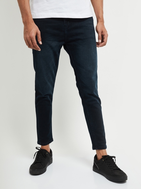 

max Men Blue Tapered Fit Jeans