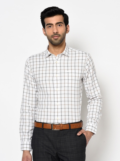 

Blackberrys Men White Slim Fit Checked Casual Shirt