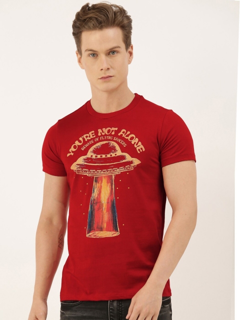 

QUANCIOUS Men Red Solid Round Neck T-shirt