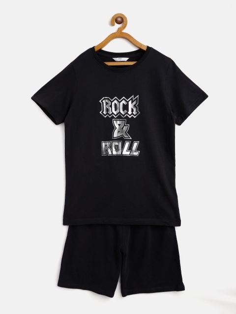 

Marks & Spencer Girls Black & White Printed Cotton Night suit