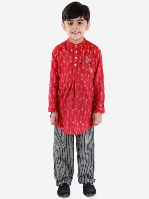 

Lil Peacock Boys Red Printed Pure Cotton Kurta with Churidar