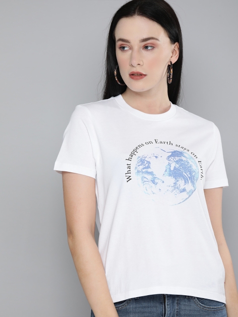 

Levis Women White Printed Sustainable Pure Cotton T-shirt