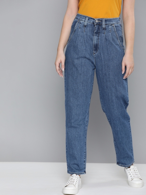 

Levis Women Blue Balloon Fit Light Fade Stretchable Jeans
