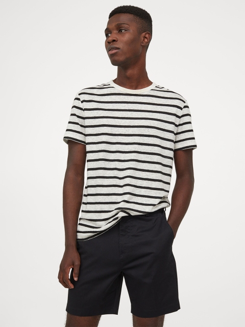 

H&M Men Black Cotton Chino Shorts