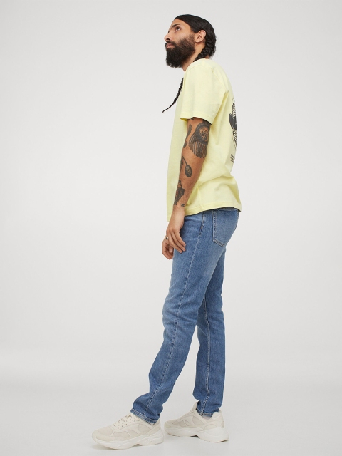 

H&M Men Yellow & Black Cotton Printed T-shirt