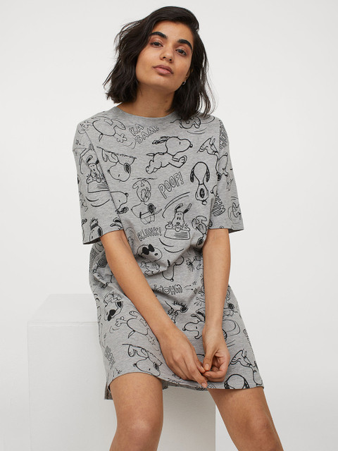 

H&M Women Grey Snoopy Printed Jersey Nightshirt