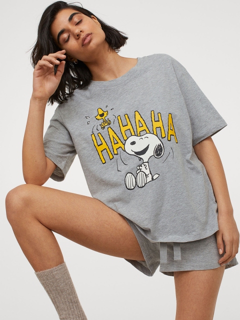 

H&M Women Grey Printed Pyjama T-Shirt & Shorts