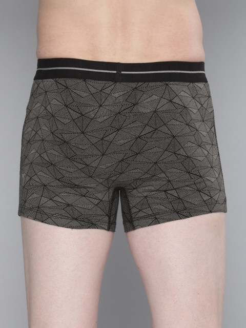 

HRX By Hrithik Roshan Men Black Solid Antimicrobial Lifestyle Trunk, Grey