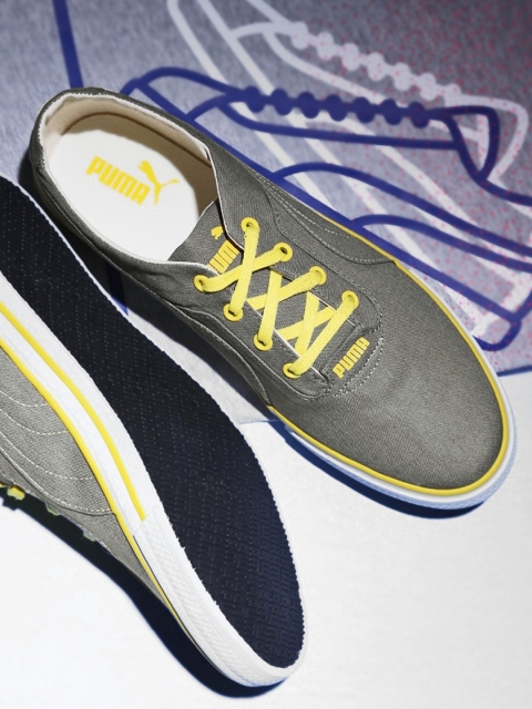

PUMA Unisex Grey Nestor DP Sneakers