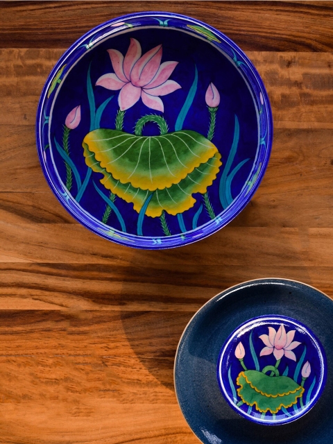 

Neerja Unisex Blue Printed Decorative Plate