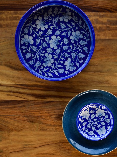 

Neerja Unisex Blue Printed Round Decorative Plate